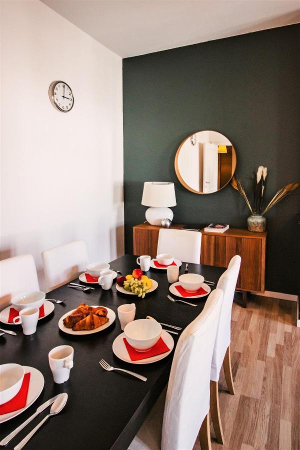 Beautiful Apartments In Porte De Namur Bruxelles Esterno foto